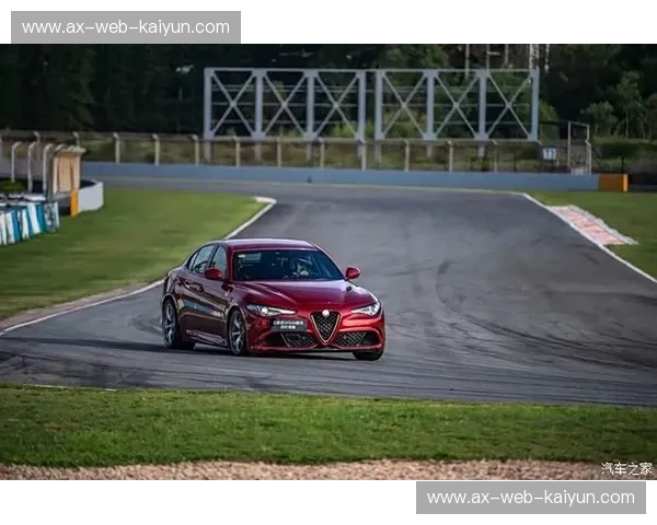 赛车退场：最后一圈的优雅与热爱